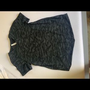 Lululemon quick pace t size 4
